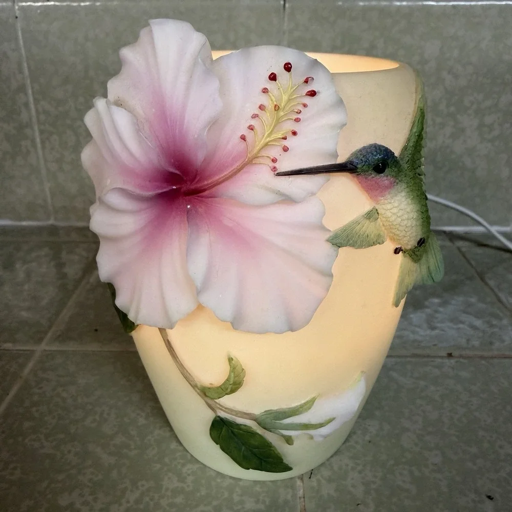 Ibis & Orchid Hummingbird Hibiscus Accent Night Light Lamp Sculpted Resin 5in